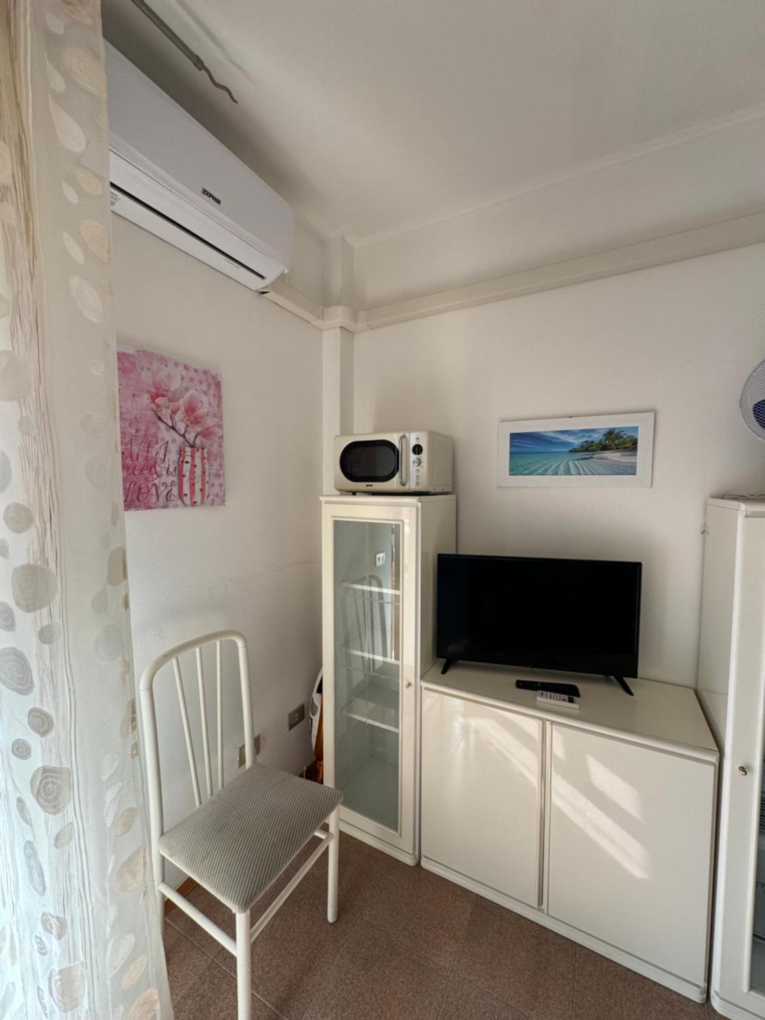 Sun & Sea - Spiaggia A 50 Metri Apartment *
