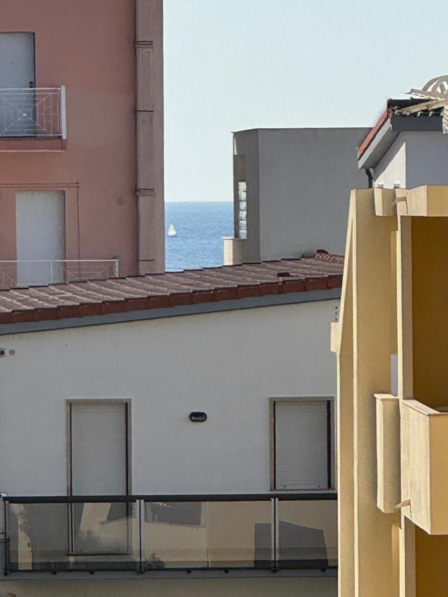 Sun & Sea - Spiaggia A 50 Metri Apartment *